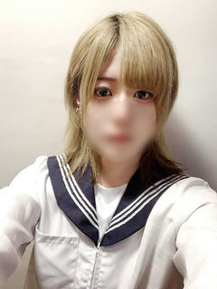 ミニマム系金髪巨乳のゆいちゃんが入店致しました♪ 画像