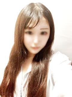 ボンキュッボンな グラマーな体型の あいちゃんが 入店致しました♪ 画像